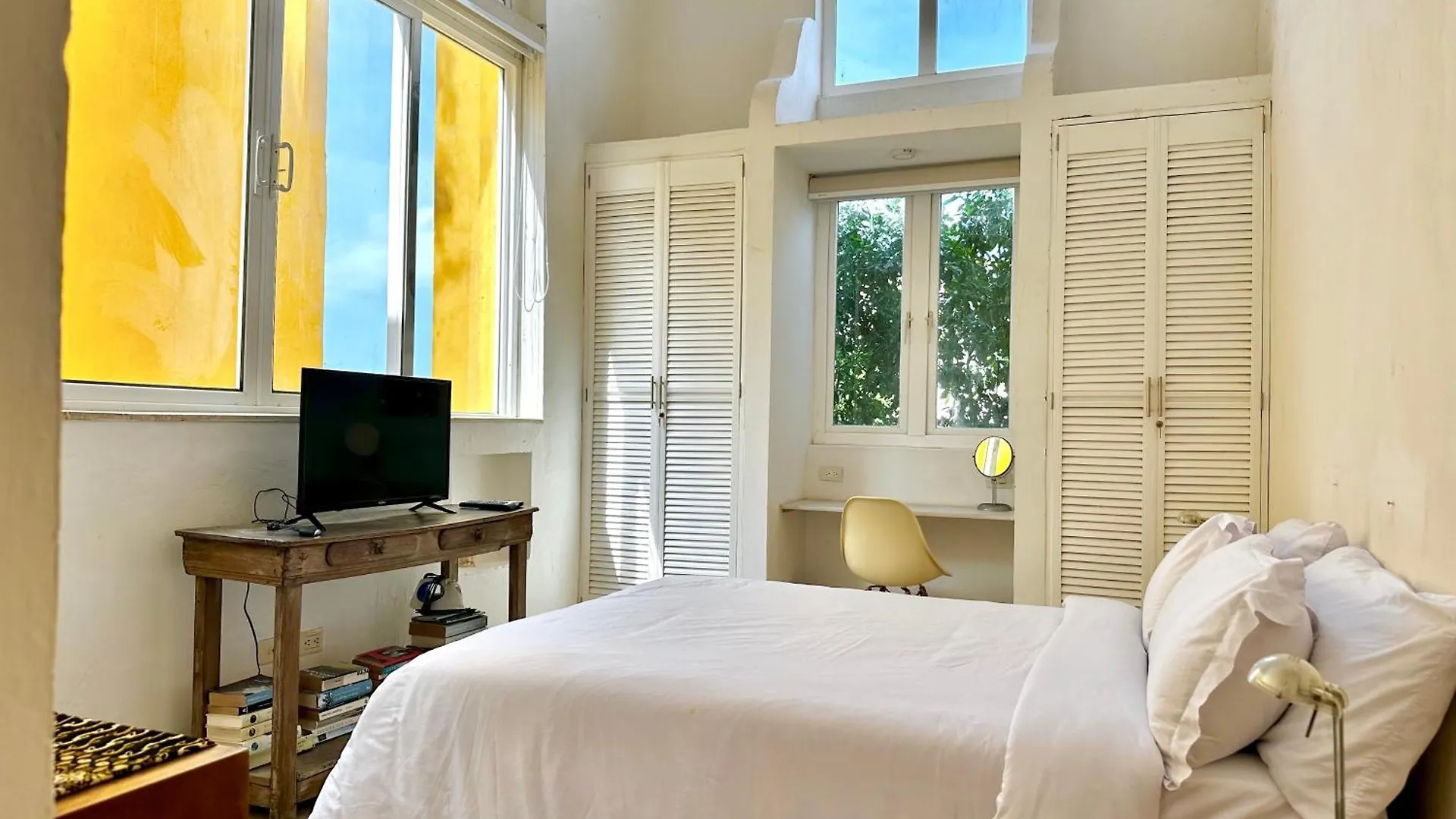 By Calamari Homes - El Porvenir 404 Walled City Cartagena 0*,